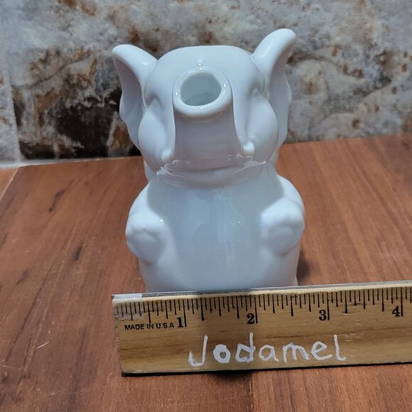 Vintage White Pottery Ceramic Elephant Creamer Pitcher - Picture 7 of 12